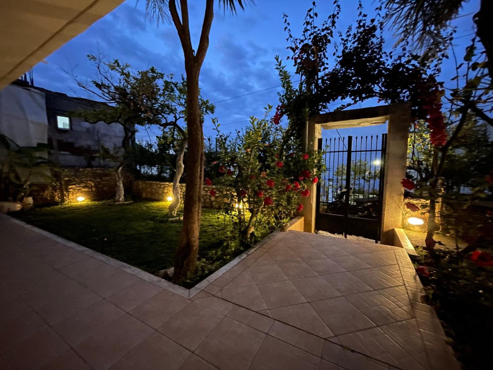 Ionian View Apartment Himare Exterior photo